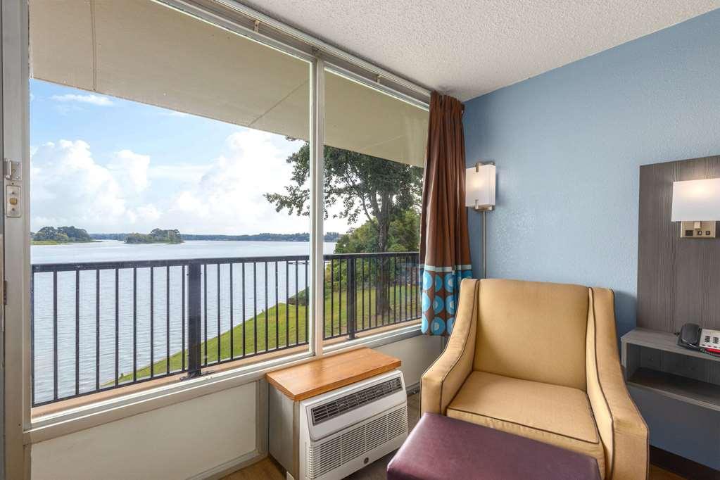 Super 8 By Wyndham Riverside Al Camera foto