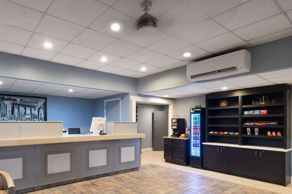 Super 8 By Wyndham Riverside Al Interno foto